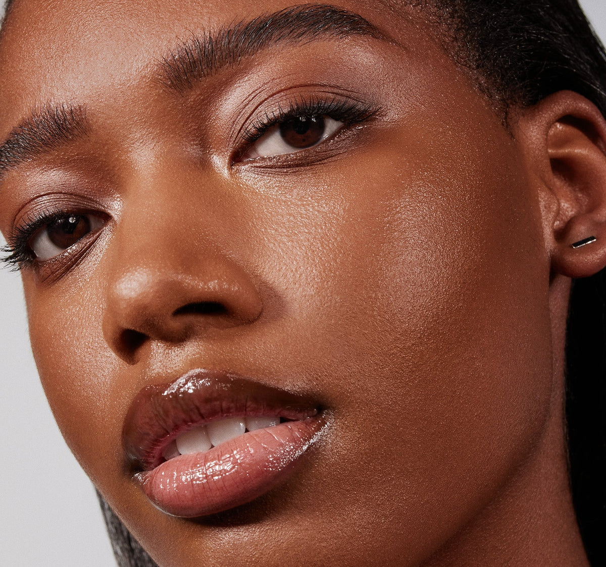 Lightform Extended Hydration Foundation